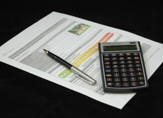 Czy w świadectwie pracy wpisuje się urlop na poszukiwanie pracy? Czy w świadectwie pracy wpisuje się urlop na poszukiwanie pracy?