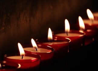 Co przyciąga ludzi do siebie?